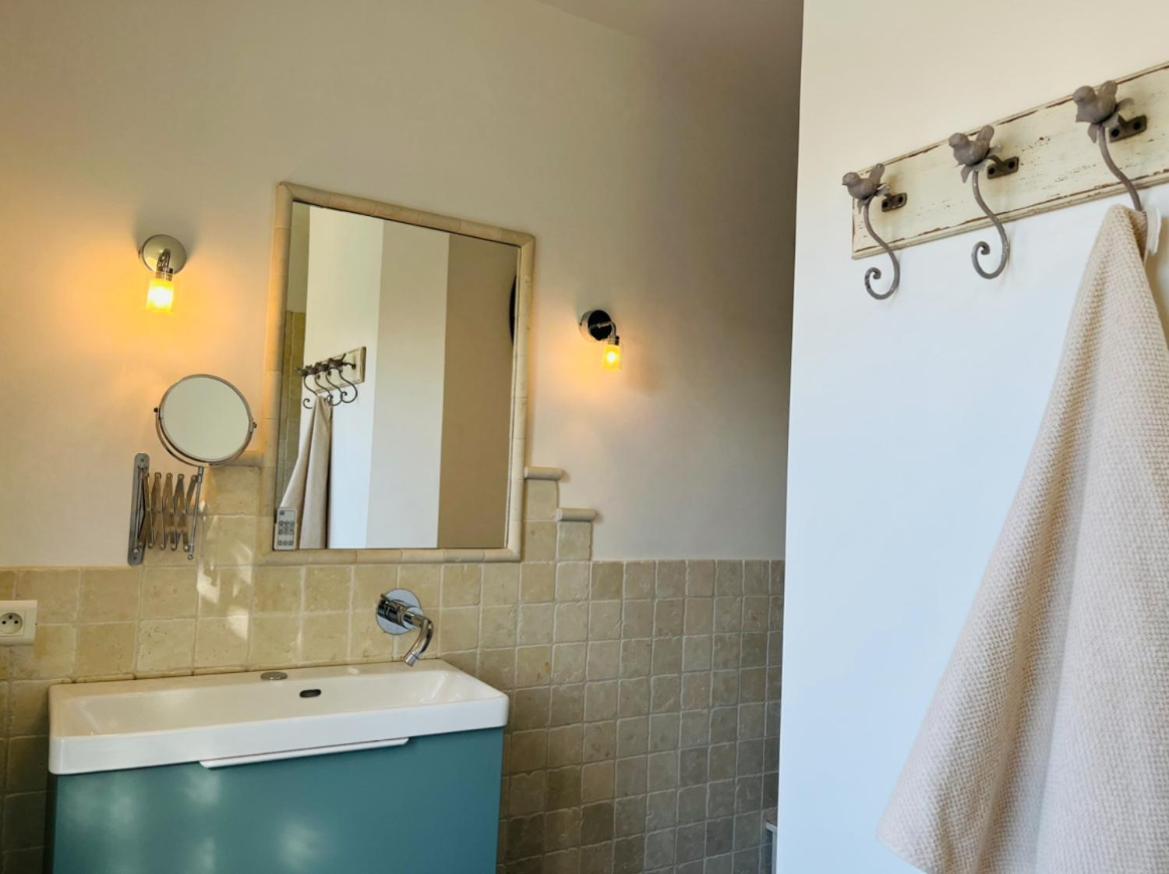 Proche Avignon Au Calme Apartment Les Angles  Bagian luar foto